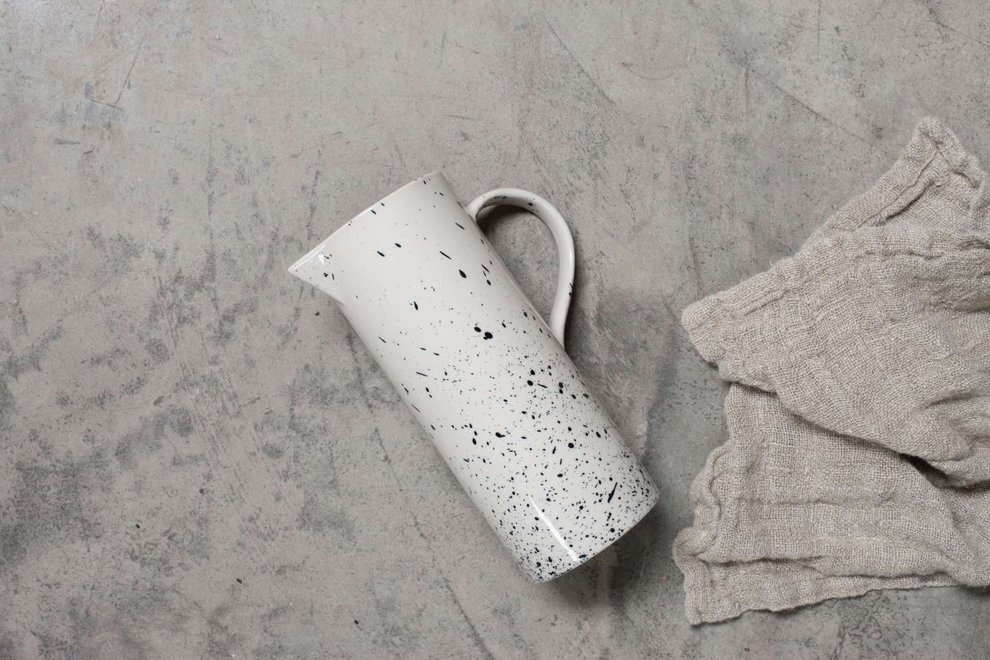 Ama Splatter Jug
