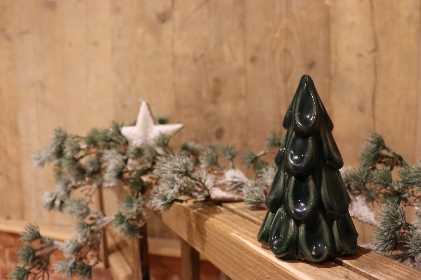 Vionia Ceramic Tree
