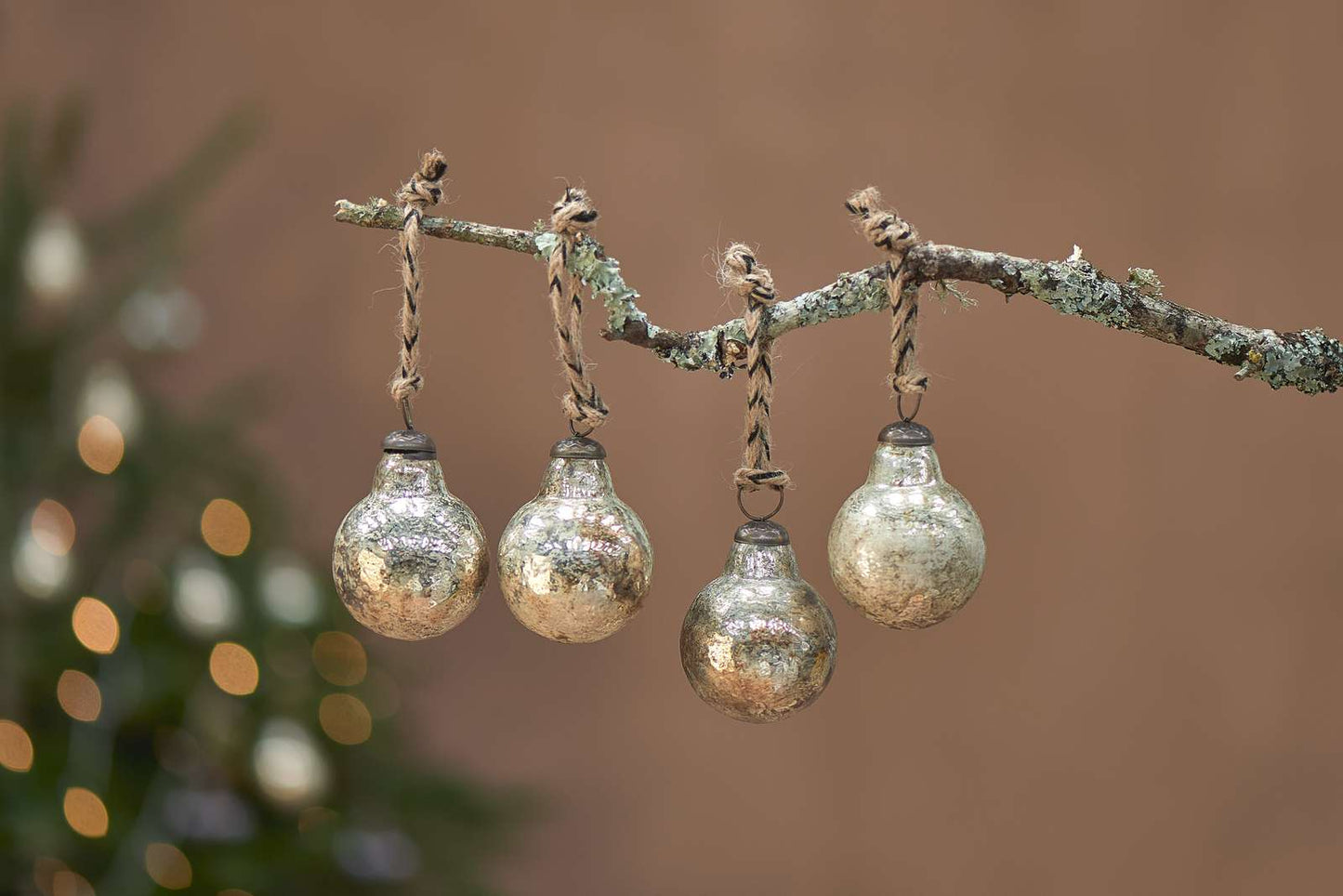 Ometti Round Baubles - Set of 4 - Rustic Gold