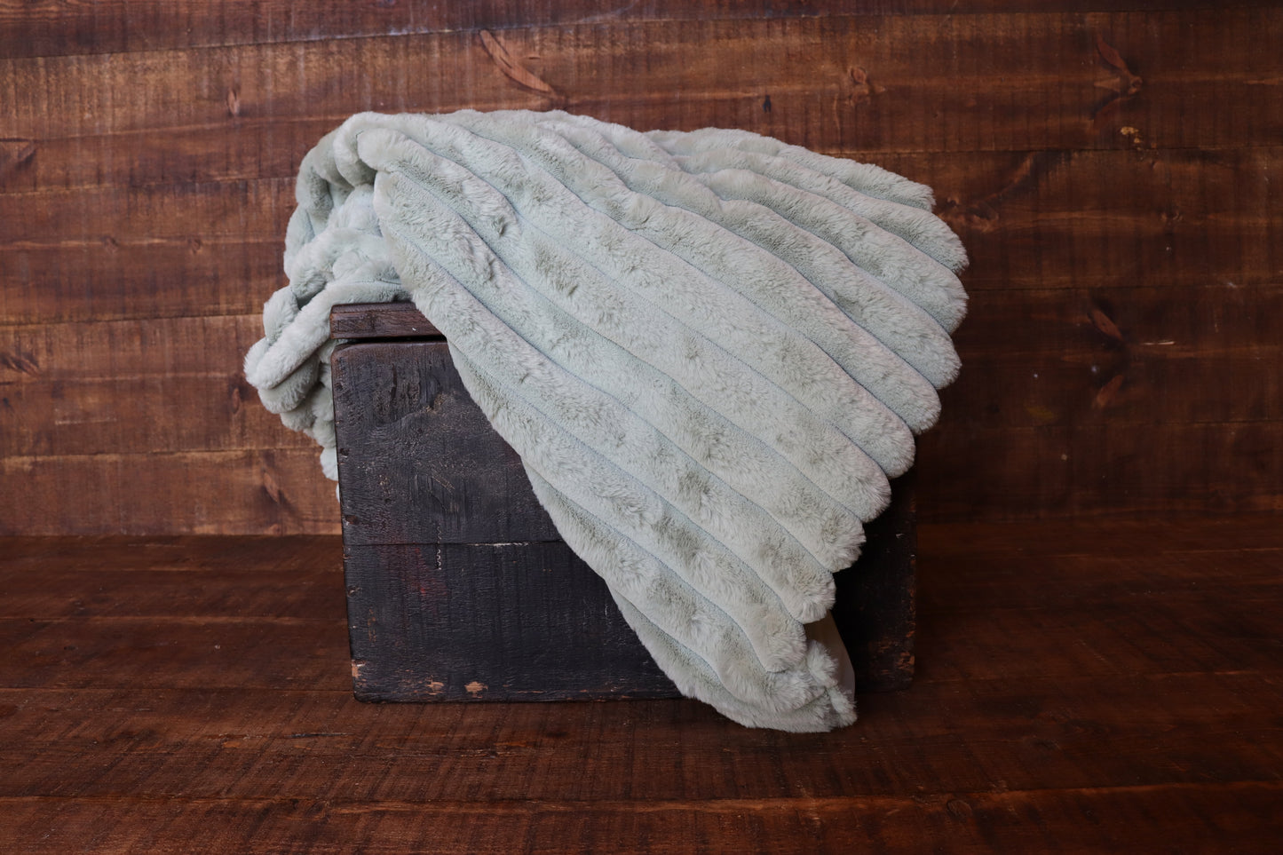 Mint Green Ribbed Throw
