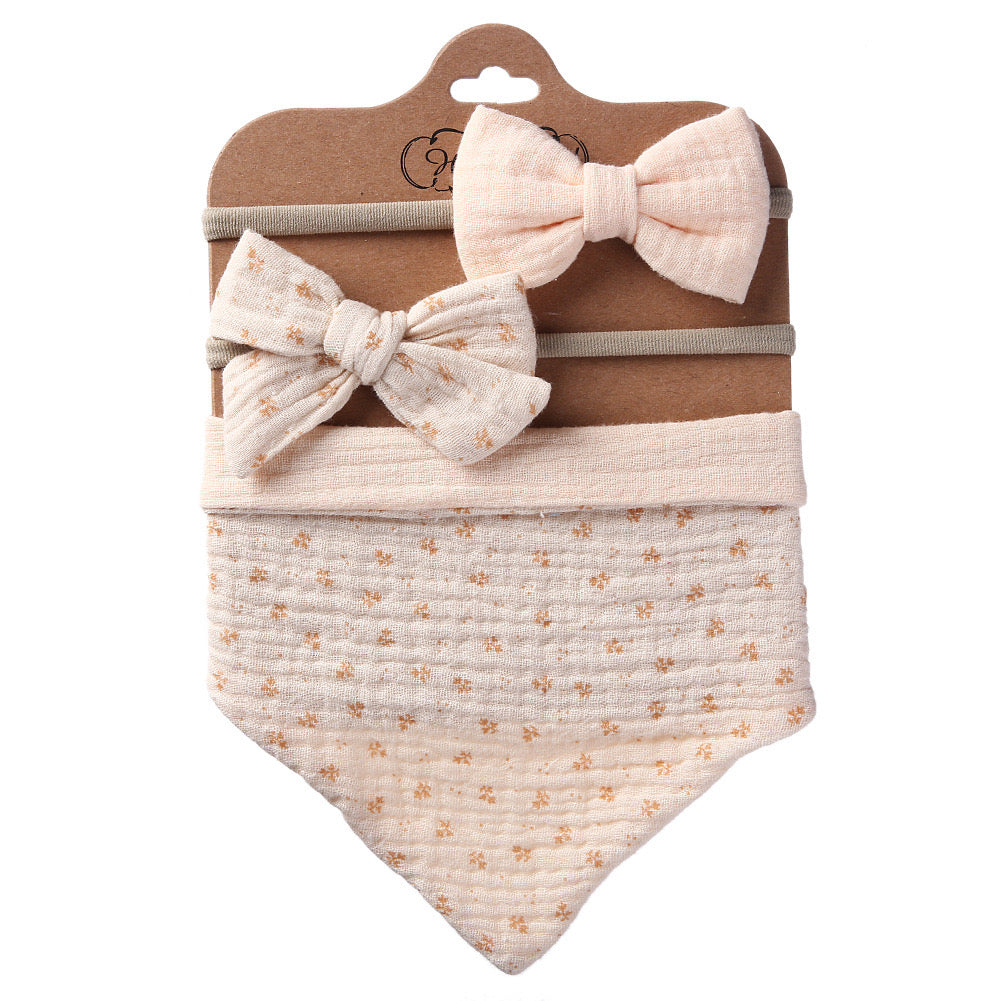Triangle Muslin Bib & Bow Set