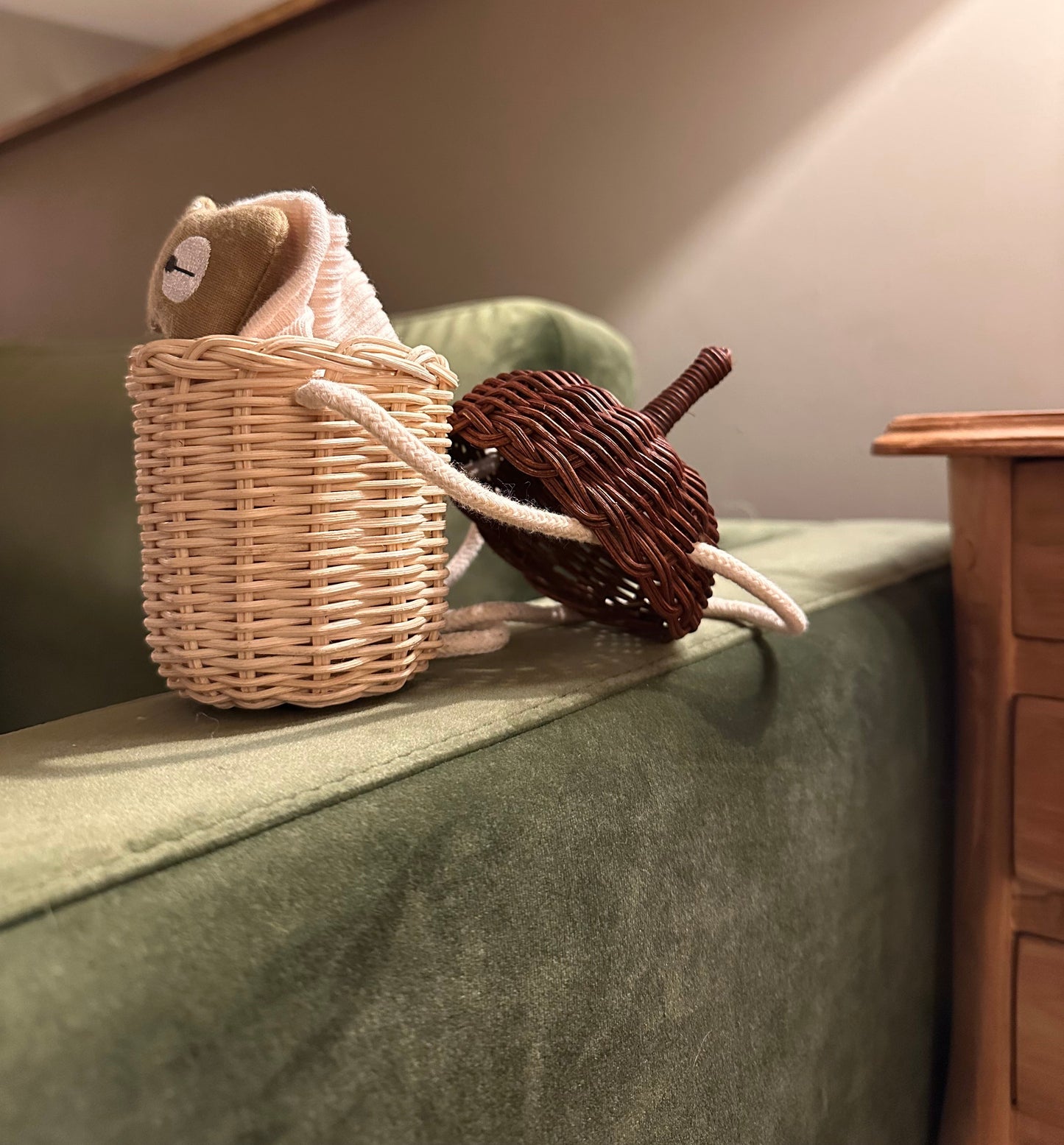 Tiny Treasure Acorn Basket