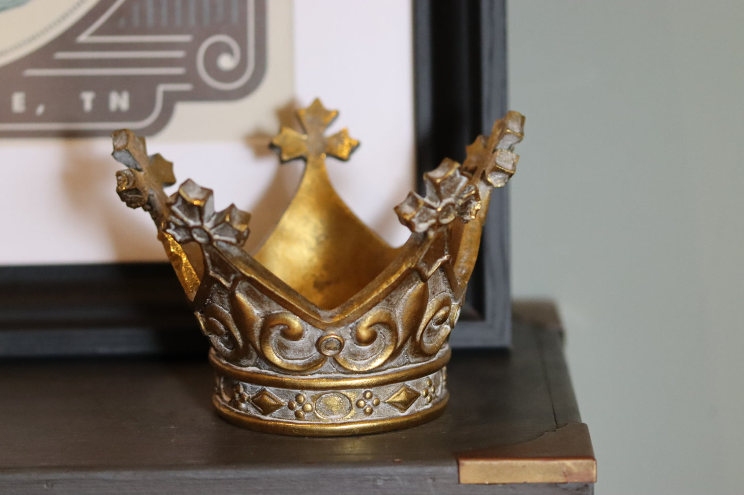 Gold Crown Candle Holder