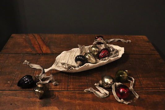Decorative Leaf Dish
